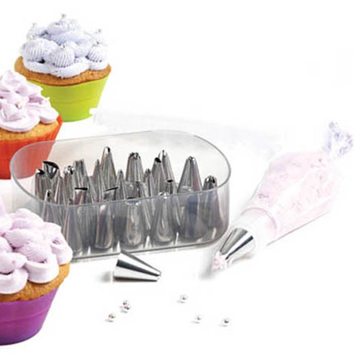 26 PASTRY BAG TIPS - PIPING SET